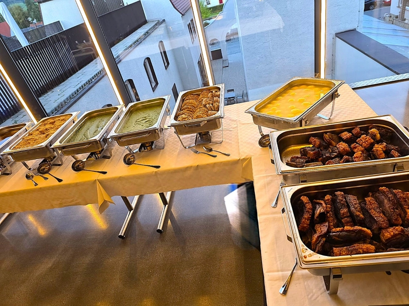 Vital Scheunep - Catering Grillwagen Geschirrverleih - Catering-Service