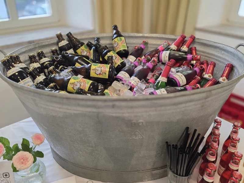 Vital Scheunep - Catering Grillwagen Geschirrverleih - Sektempfänge